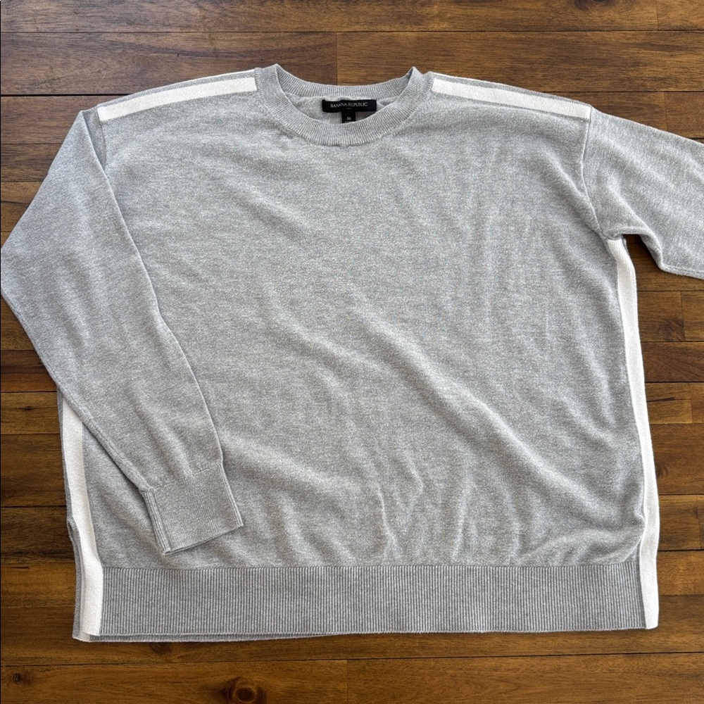 Banana Republic Heather Gray Sweater